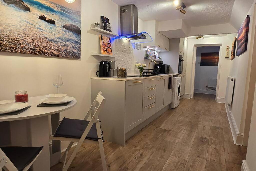 Welcome To The Beach House! Rhôs-on-Sea Buitenkant foto